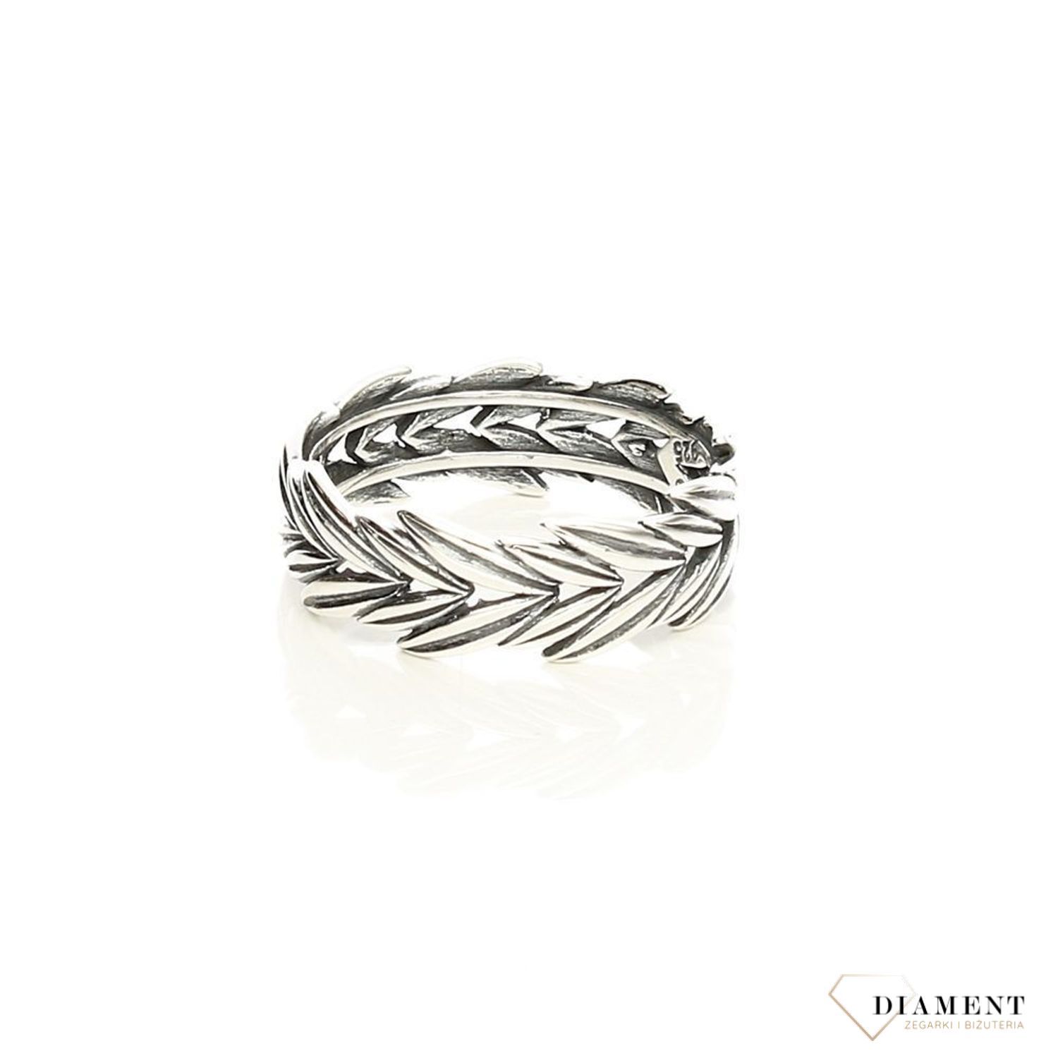 Pierścionek srebrny (3).jpg