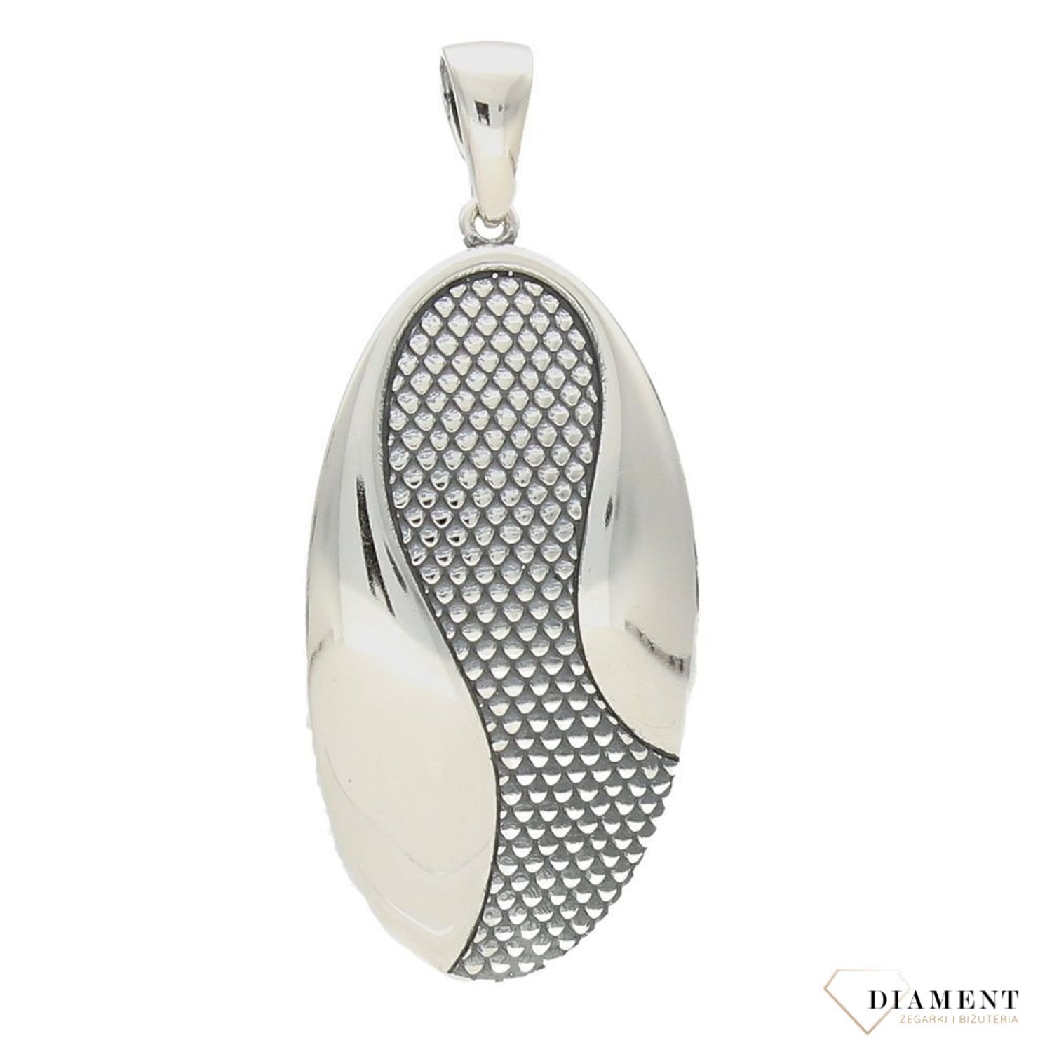 Zawieszka srebrna z oksydowanego srebra to świetny pomysł na prezent dla kobiety. Zawieszka o ciekawym i interesującym wykończeniu. Srebro próba 925..jpg