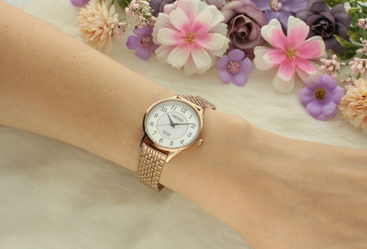 Elegancki damski zegarek Pacific S6026-05 w kolorze różowego złota. Koperta i bransoleta ze stali 316L, szkło szafirowe, wodoszczelność 50 m, japoński mechanizm kwarcowy. Idealny na co 1.jpg