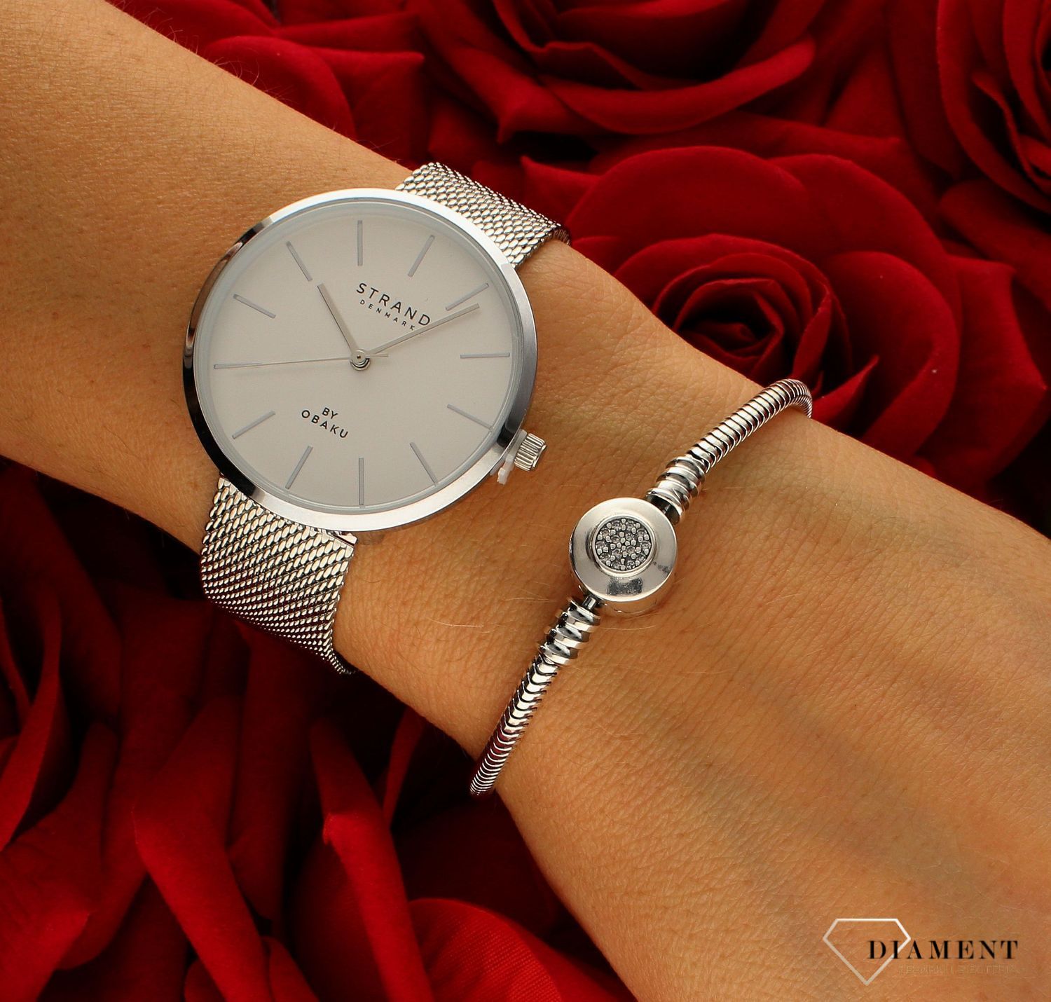 Zegarek damski Strand na bransolecie w srebrnym kolorze S700LXCIMC. Damski zegarek na bransolecie. Damski zegarek Strand w srebrnym kolorze. Zegarek damski klasyczny. Damski zegarek na bransolecie typu mesh idealny na prezent..jpg