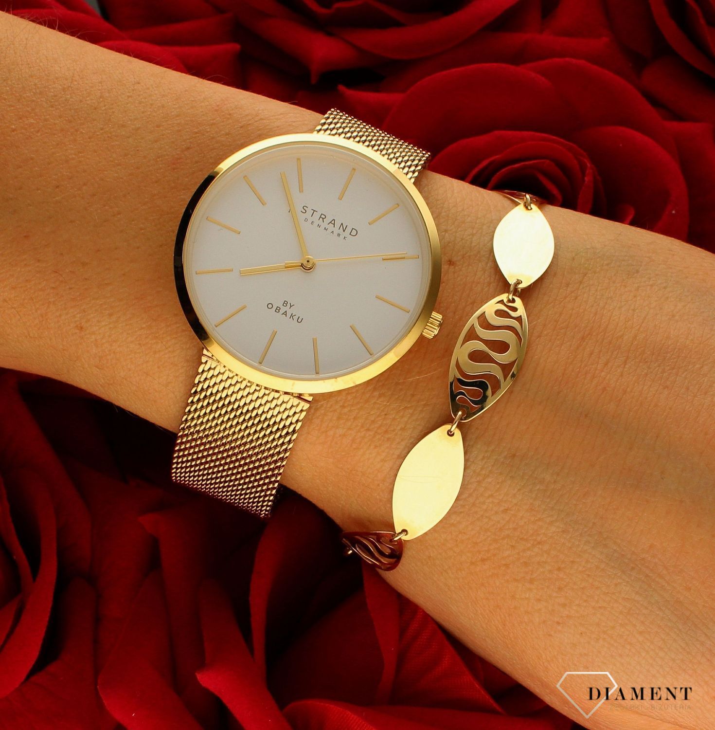 Zegarek damski Strand na bransolecie S700LXGIMG. Damski zegarek na bransolecie. Damski zegarek Strand w złotym kolorze. Zegarek damski klasyczny. Damski zegarek na bransolecie typu mesh idealny na prezent..jpg