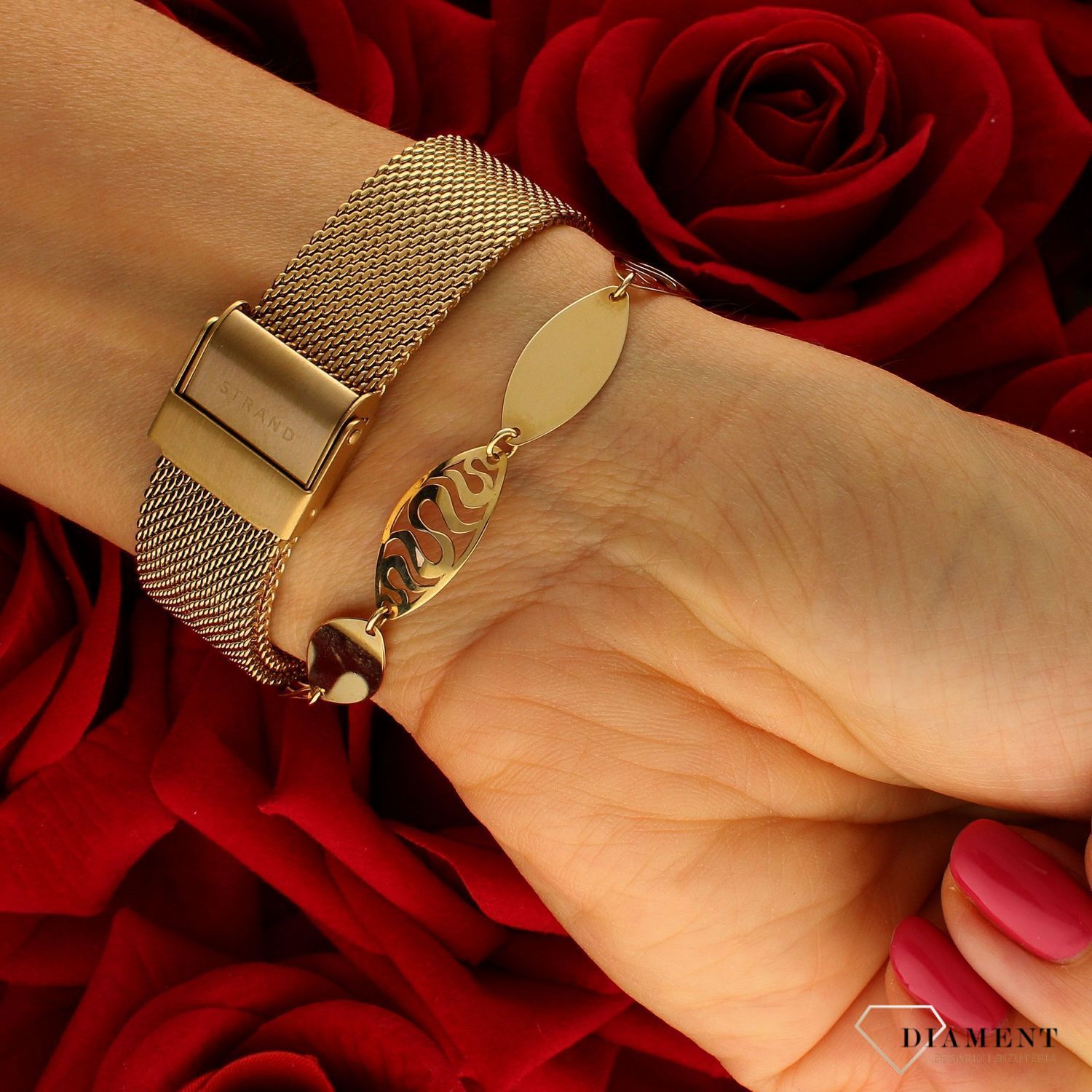 Zegarek damski Strand na bransolecie S700LXGIMG. Damski zegarek na bransolecie. Damski zegarek Strand w złotym kolorze. Zegarek damski klasyczny. Damski zegarek na bransolecie typu mesh idealny na prezent..jpg