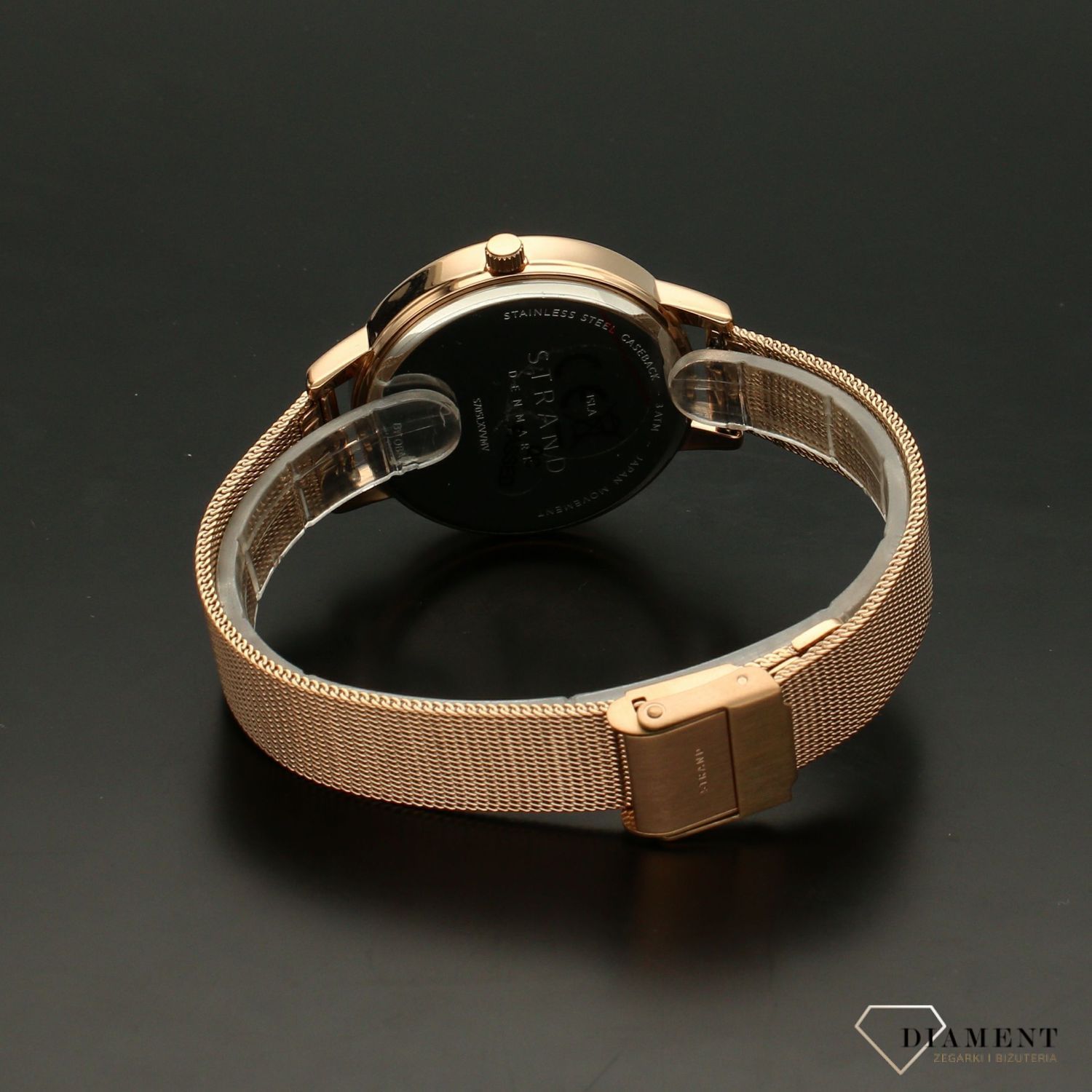 Zegarek damski STRAND Denmark S705LXVVMV.  Strand Denmark to elegancki zegarek damski z oryginalną, różową tarczą ozdobioną błyszczącymi kryształami Swarovskiego. Zegarek damski posiada indeksy w kolorze różowego zł8.jpg