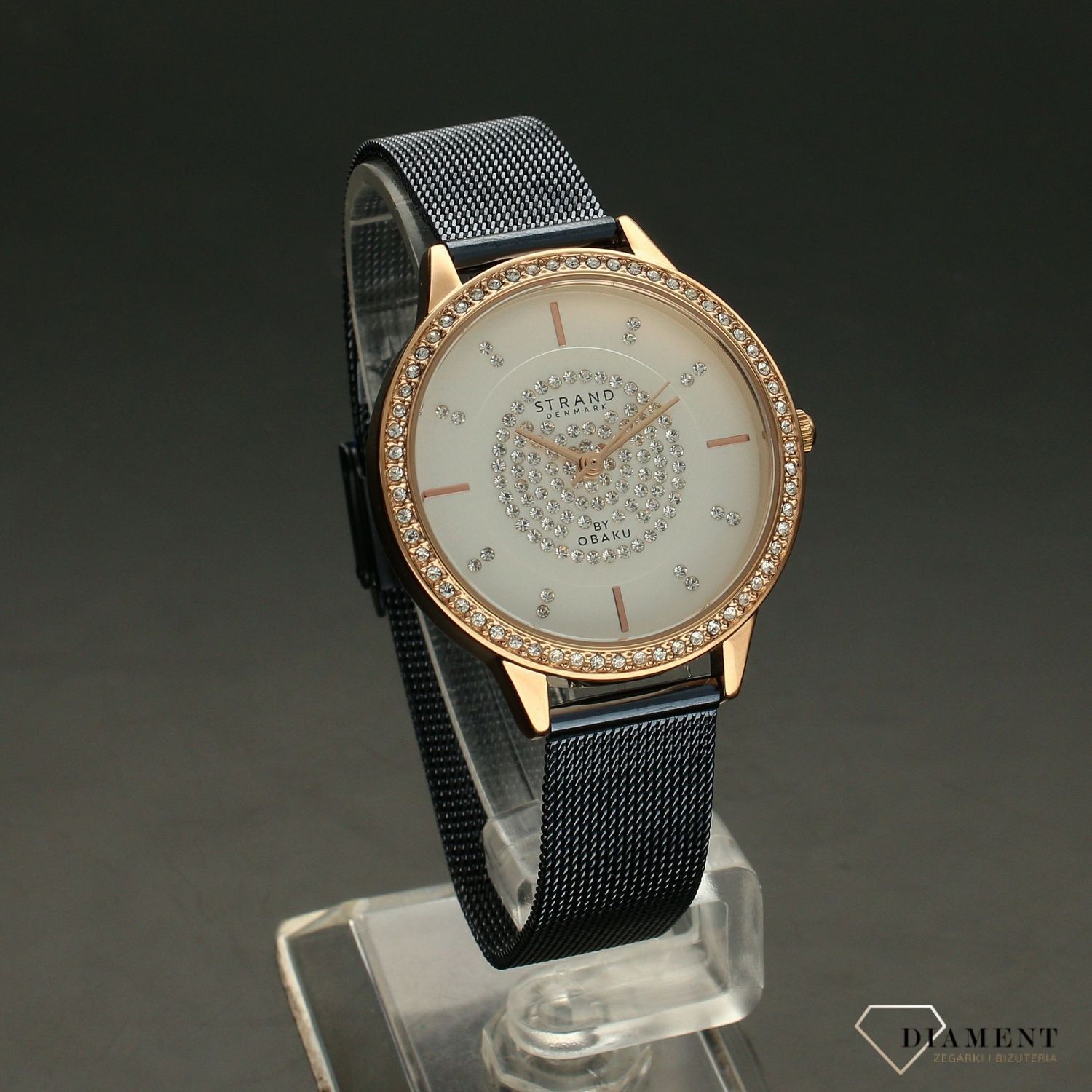 Zegarek damski STRAND Fjord S711LXVIML . Strand Fjord to elegancki zegarek damski z oryginalną, białą tarczą. Ozdobiona jest kryształami Svarowskiego. Zegarek damski posiada indeksy w formie błyszczących kryształów 8.jpg