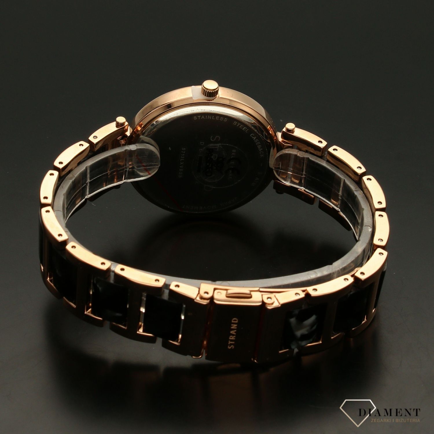 Zegarek damski STRAND Belle Mare S713LXVBSB. Strand Belle Mare to elegancki zegarek damski z oryginalną, czarną tarczą z masą perłową.  Zegarek damski posiada indeksy z różowego złota. Tarcza ozdobiona jest błyszczą8.jpg