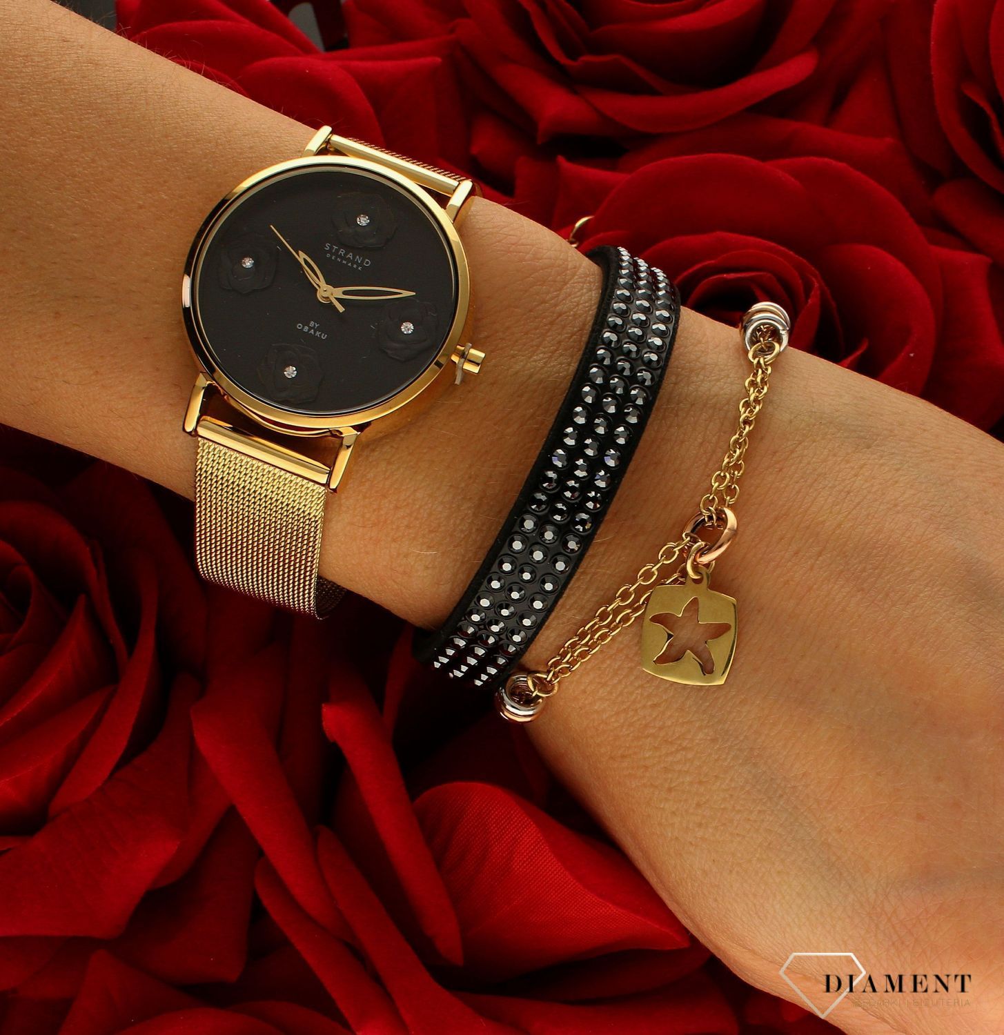 Zegarek damski Strand z czarną tarczą na bransolecie S733LXGBMG. Damski zegarek na bransolecie. Damski zegarek Strand w złotym kolorze. Zegarek damski klasyczny. Damski zegarek na bransolecie typu mesh idealny na prezent..jpg