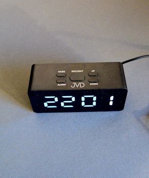 Zegar budzik LED JVD SB3658.4 z termometrem białe cyfry (1).JPG