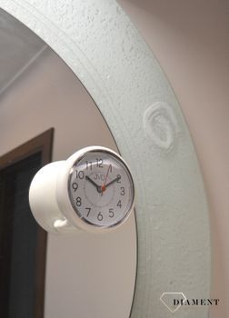 Zegar na lustro. Zegar ścienny wodoszczelny łazienkowy JVD kremowy SH023. Mały zegar ścienny wiszący o bardzo czytelnej i wyraźnej tarczy. Zegar może stać w wilgotnych pomieszczeniach.  (4).JPG