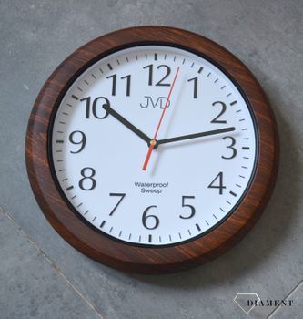 Zegar ścienny brązowy do łazienki wodoszczelny JVD SH494.2 imitacja drewna. Zegary do łazienki.  Zegary wodoszczelne. Zegary łazienkowe  Zegary na ścianę brązowe (10).JPG