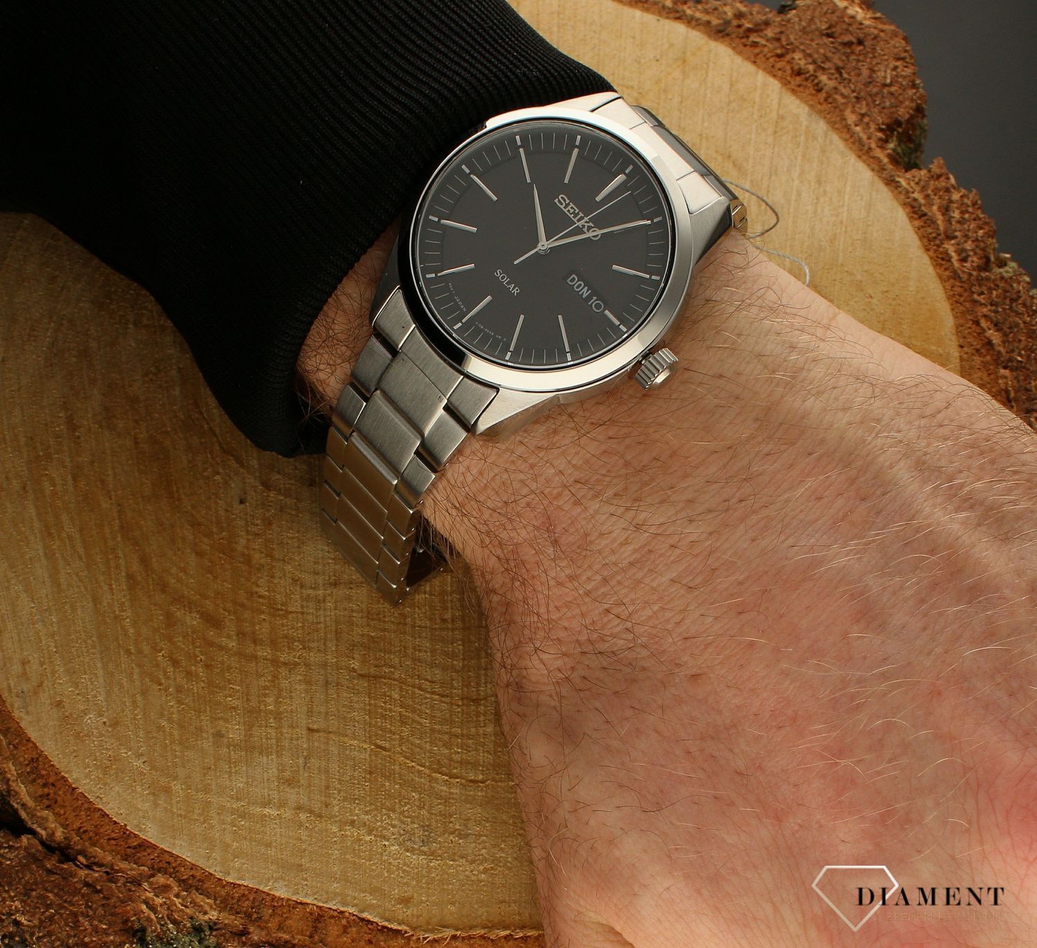 Zegarek męski na bransolecie Seiko z solarnym zasilaniem SNE527P1.webp