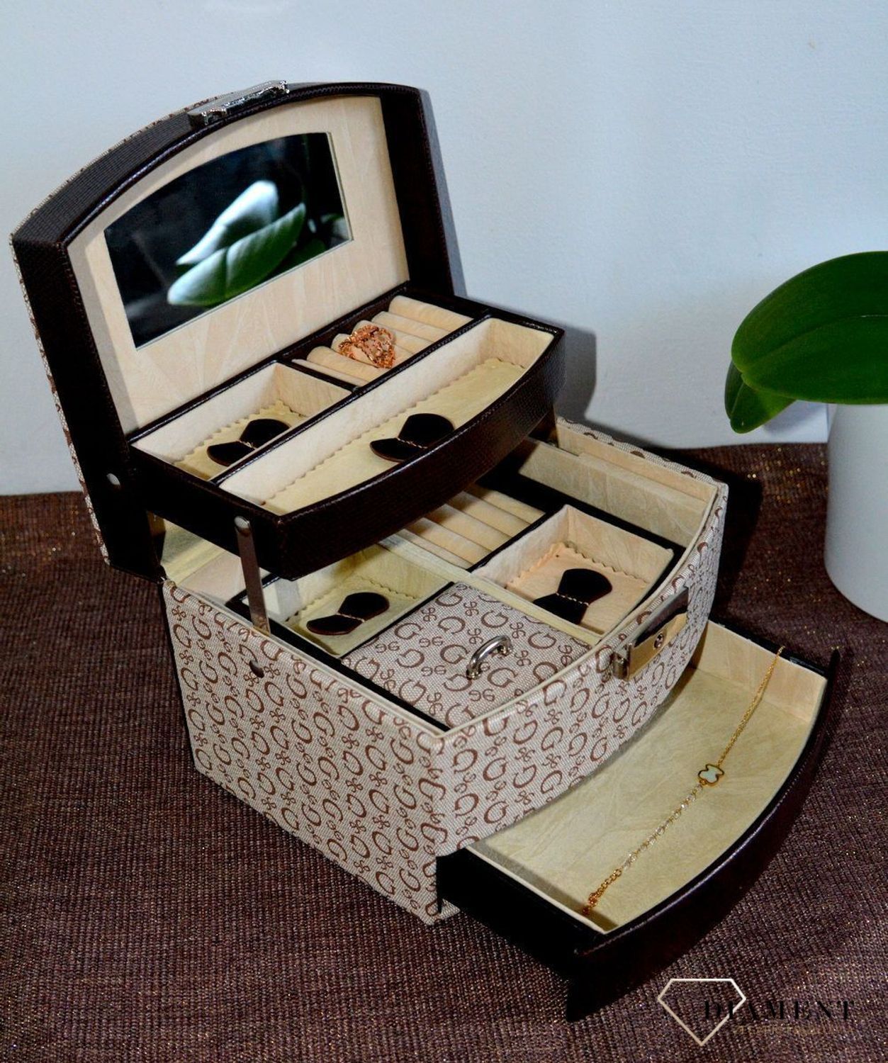 Szkatułka na biżuterię damska w jasnym kolorze z wzorem 3 poziomowa SP-270A20A21. Szkatułki do przechowywania biżuterii. Połączenie niezwyklej funkcjonalności. Kuferki na biżuterię (7).JPG