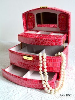 Eleganckie trzy poziomowe pudełko w kolorze różowym na biżuterię. Rozkładane pudełko z eleganckim uchwytem. Wnętrze pudełka wykonane z weluru w kolorze beżowym. (7).JPG
