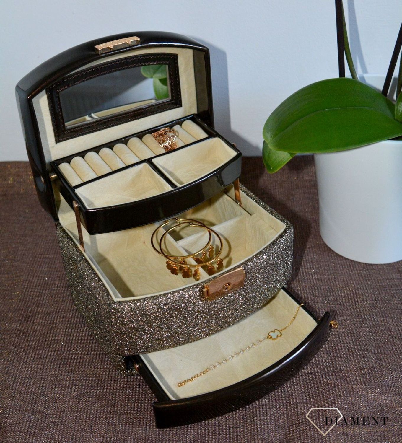 Szkatułka na biżuterię damska 3 poziomowa złoty brokat SP-8073A21. Rozkładany kuferek na biżuterie z uchwytem ze skóry w kolorze brązowym.  (12).JPG
