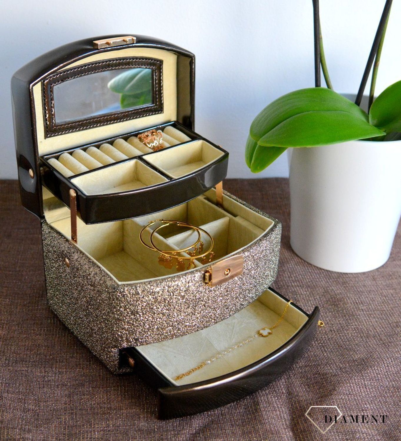 Szkatułka na biżuterię damska 3 poziomowa złoty brokat SP-8073A21. Rozkładany kuferek na biżuterie z uchwytem ze skóry w kolorze brązowym.  (12).JPG