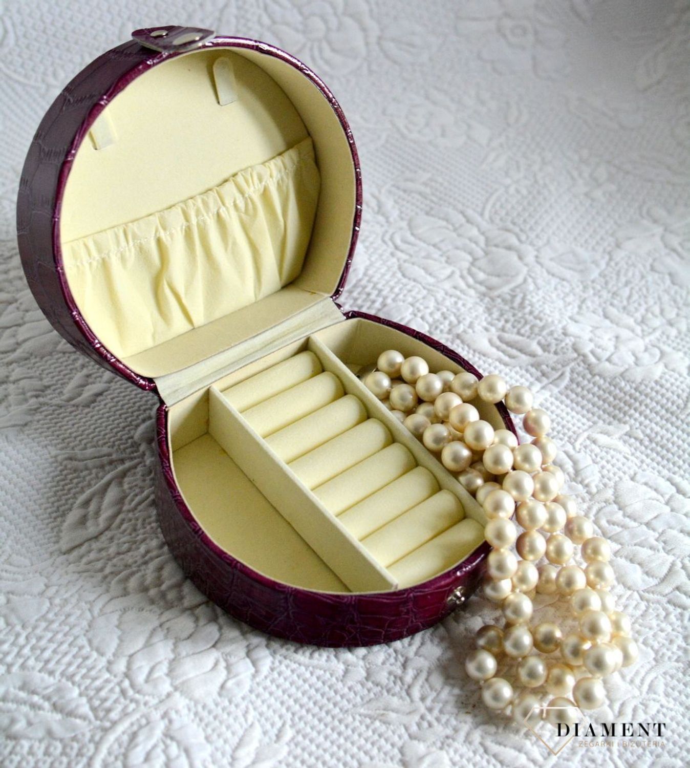 Elegancka, praktyczna i modna,szkatułka na biżuterię to przemyślany prezent na wesele, przyjęcie urodzinowe. Ekskluzywny, mały rozmiar można schować w torebce (3).JPG