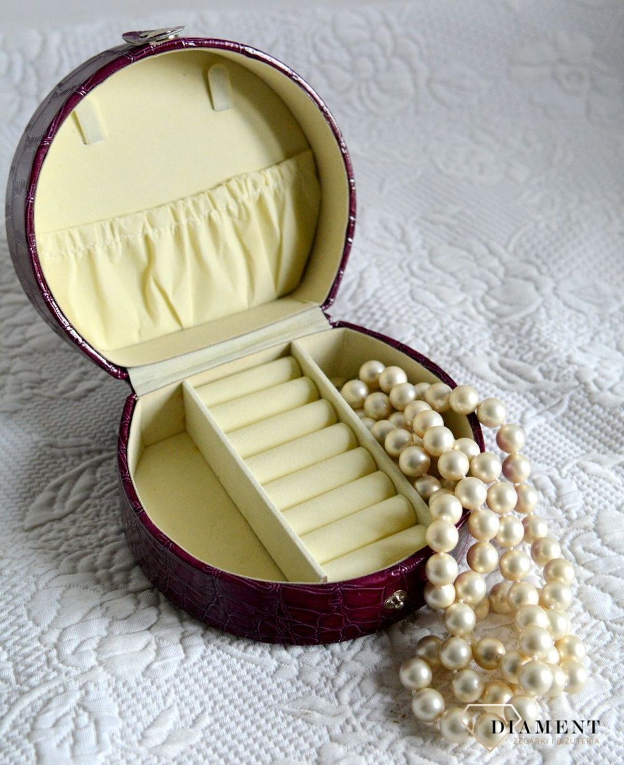 Elegancka, praktyczna i modna,szkatułka na biżuterię to przemyślany prezent na wesele, przyjęcie urodzinowe. Ekskluzywny, mały rozmiar można schować w torebce (3).JPG