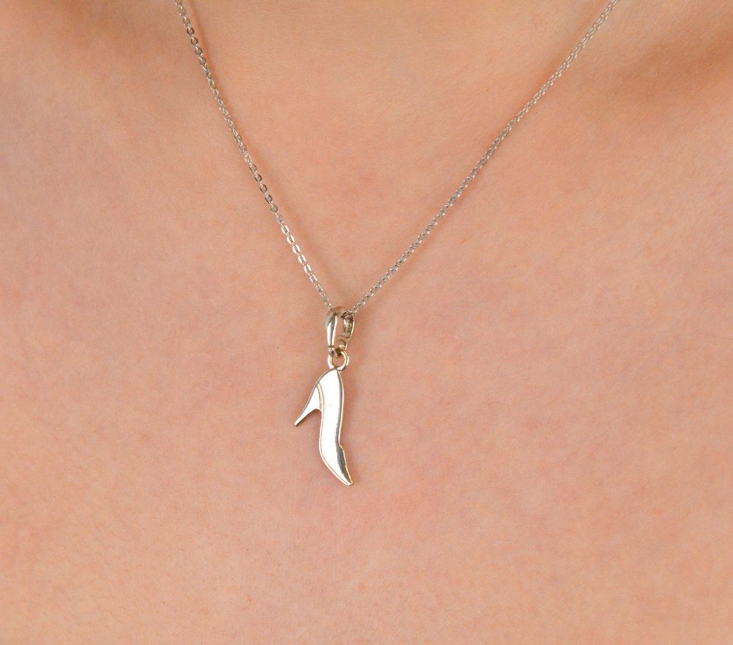 Srebrna zawieszka bucik, pantofelek SP236S srebro 925.jpg