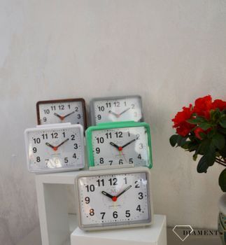 Budzik na baterię biały Bell alarm SR307.1 ✅ Budzik z tworzywa sztucznego w kolorze białym ✅ Biały budzik czeskiej marki JVD to świetny sposób na wybudzenie się ze snu. ✅ Budzik na baterie ✅ (9).JPG