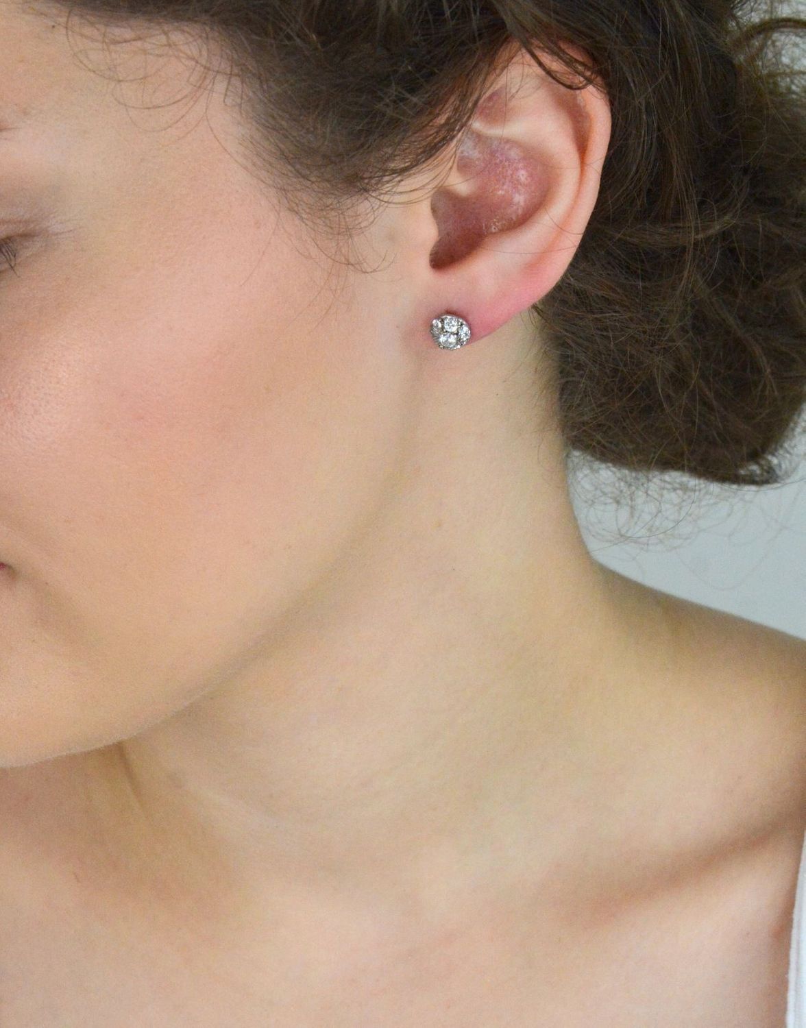 Srebrne Kolczyki 925 Półkule z Białymi Cyrkoniami – Na Sztyft, 0,8 cm, 1,65g.jpg