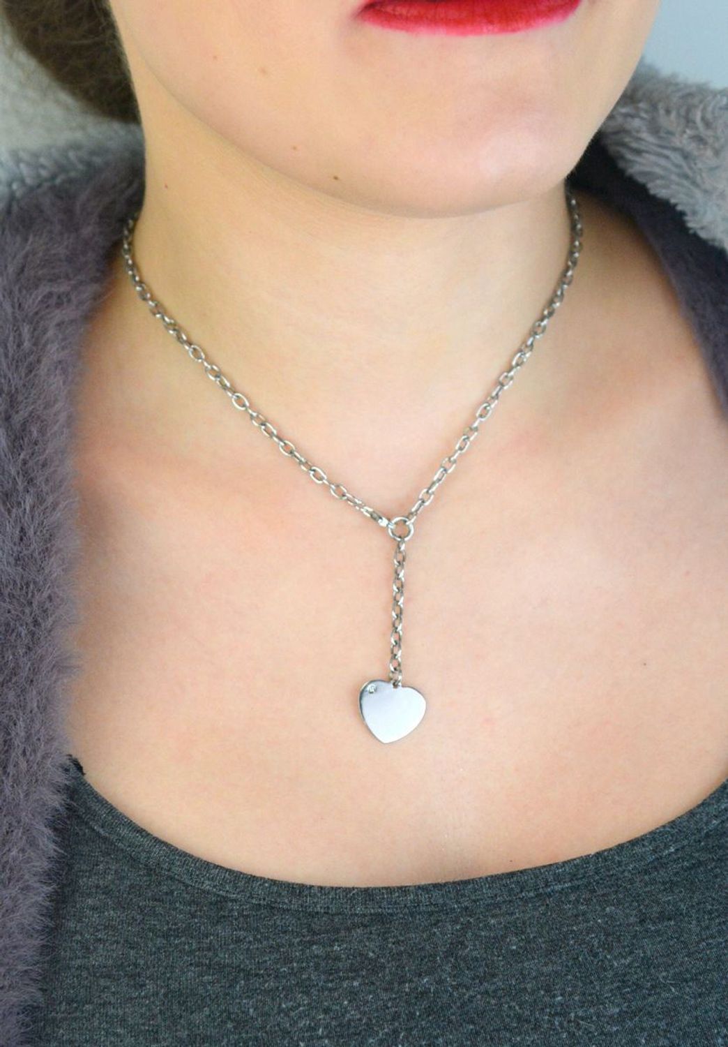 Delikatny srebrny naszyjnik ze splotem ankier i zawieszką w kształcie serduszka do grawerowania. Próba 925, długość 45 cm. Idealny na prezent.1.jpg