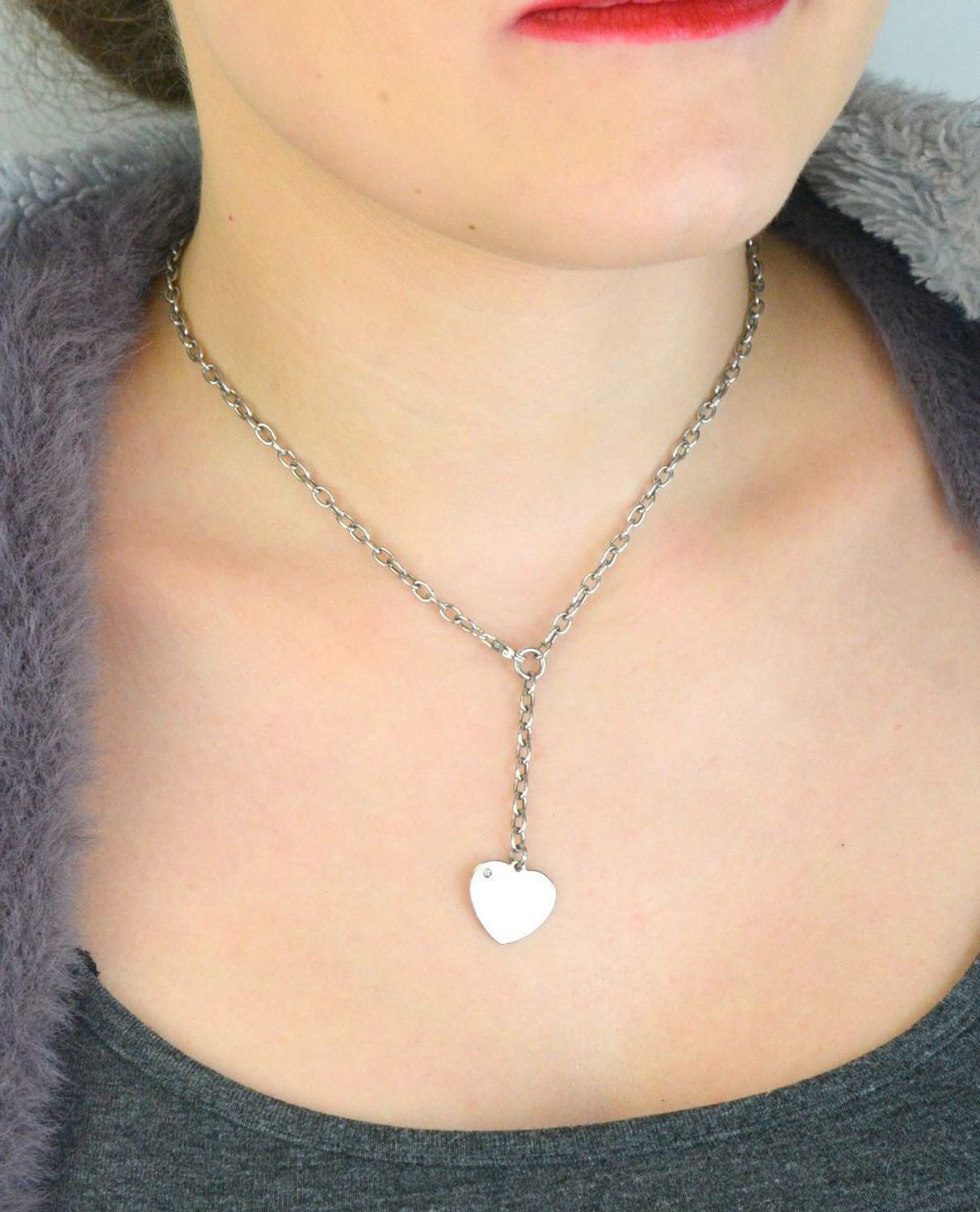 Delikatny srebrny naszyjnik ze splotem ankier i zawieszką w kształcie serduszka do grawerowania. Próba 925, długość 45 cm. Idealny na prezent.1.jpg