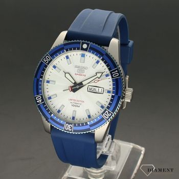 Sportowy zegarek męski w niebieskim kolorze. Tarcza zegarka jest czytelna i w jasnym odcieniu (3).jpg