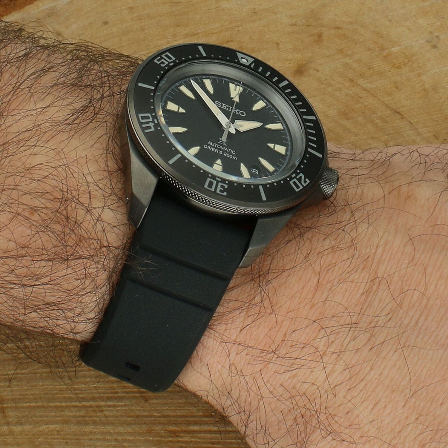 Seiko SRPL15K1 Prospex Diver 200m – zegarek automatyczny DLC (2).jpg