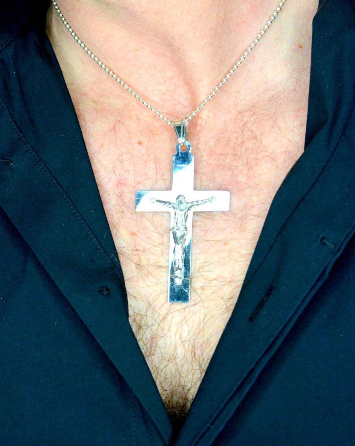 Duży krzyż srebrny męski 8 cm SRZ000000-029. Duży srebrny krzyż. Duży krzyż srebrny na prezent. Srebrna zawieszka krzyż z wizerunkiem. Krzyż srebrny męski..jpg