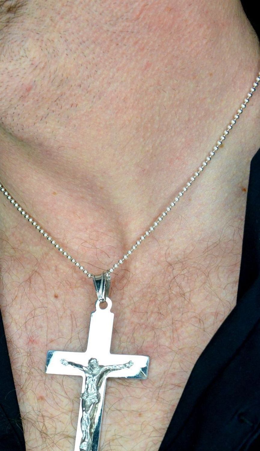 Duży krzyż srebrny męski 8 cm SRZ000000-029. Duży srebrny krzyż. Duży krzyż srebrny na prezent. Srebrna zawieszka krzyż z wizerunkiem. Krzyż srebrny męski..jpg