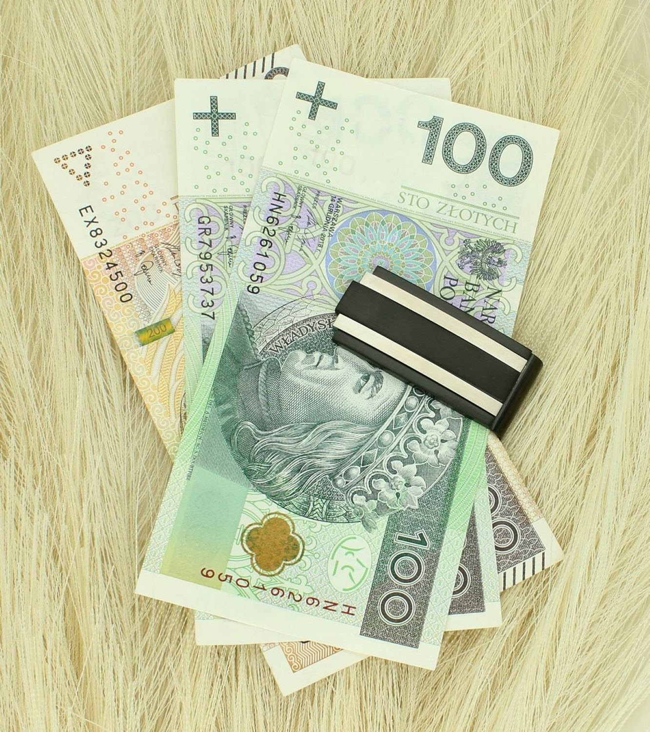 Klips do banknotów z czarnym dodatkiem SSSZ0014SE8SC00 💰✨klips na banknoty, spinacz do banknotów, klips do banknotów srebrny, Męski gadżet wykonany ze srebra, materiału 11.jpg