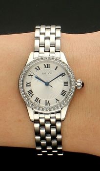 Zegarek damski Seiko SUR333P1 Classic  ✓Zegarki damskie ✓ Zegarki Seiko✓ Autoryzowany sklep✓ Kurier Gratis 24h✓ Gwarancja najniższej ceny✓ Grawer 0zł✓Zwrot 30 dni✓ Negocjacje ➤Zapraszamy! (1).jpg