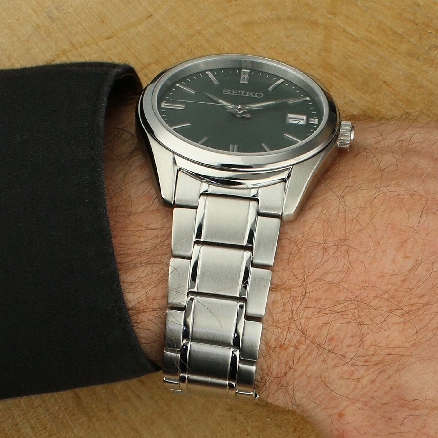 Zegarek męski Seiko Classic Quartz Sapphire - męski SUR527P1.jpg