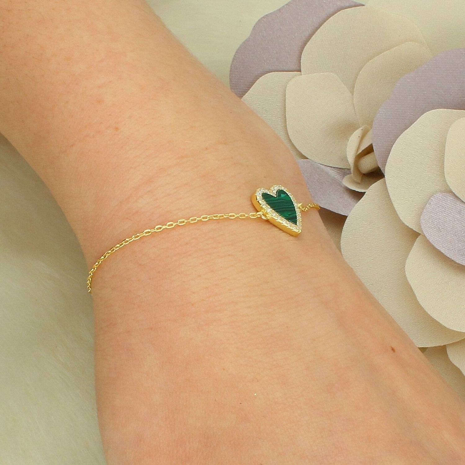 Pozłacana bransoletka z sercem z malachitem i cyrkoniami SVLB0880SH2GZ18.jpg