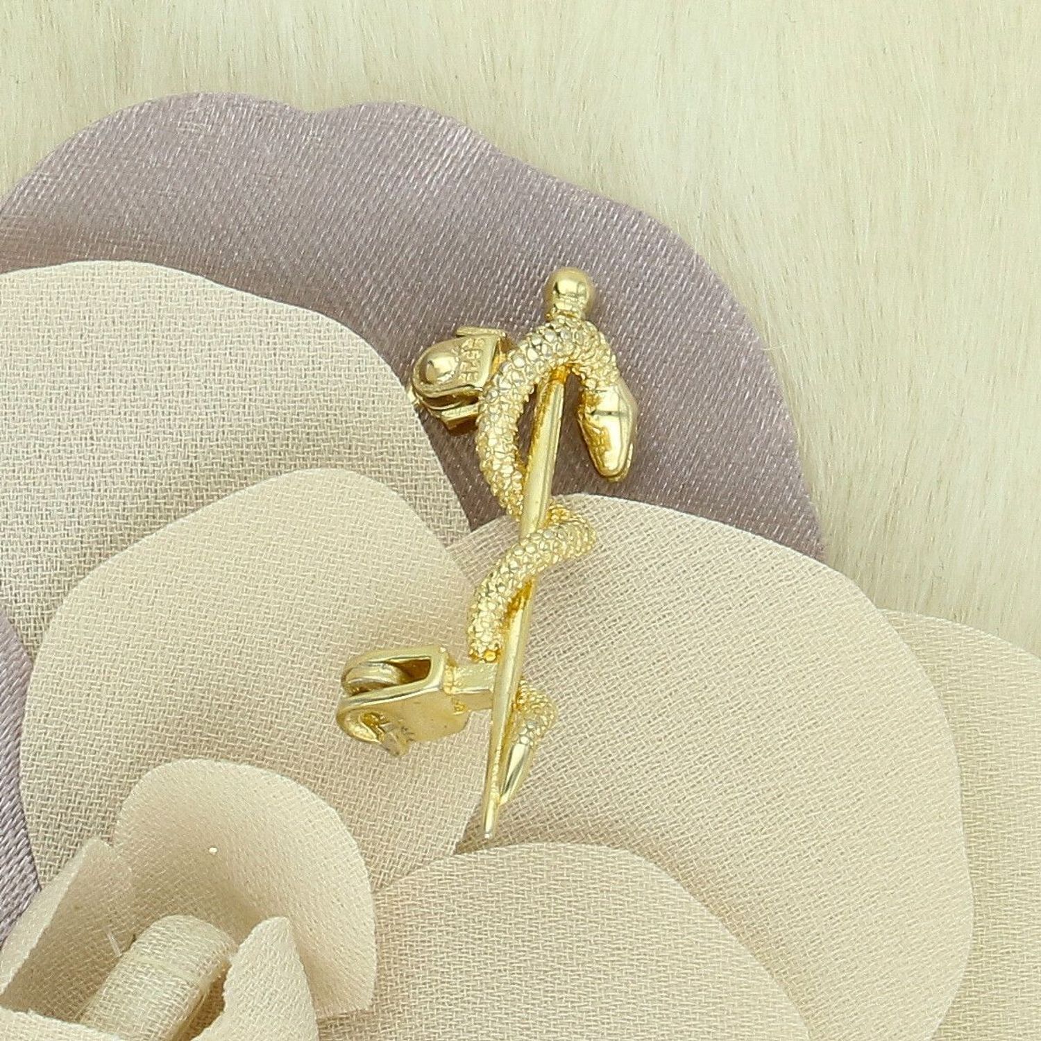 Broszka pozłacana srebrna 925 Esculap grawerowana  SVLD0019XJ6GO00.jpg