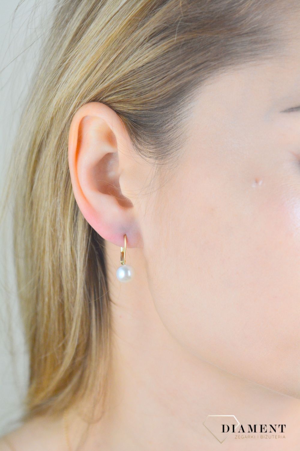 Kolczyki srebrne damskie 925 pozłacane z perełką SVLE0476XD2GP08. Srebrne kolczyki damskie. Srebrne kolczyki pozłacane wiszące. Srebrne kolczyki damskie z perłą. Kolczyki damskie z perełką idealne na prezent..jpg