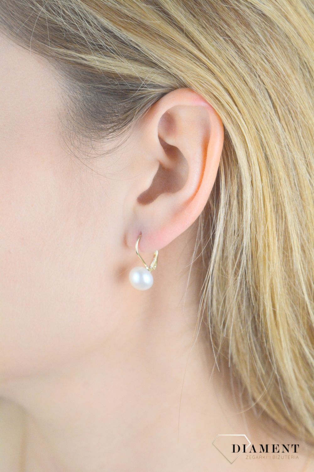 Kolczyki srebrne damskie 925 pozłacane z perełką SVLE0476XD2GP09. Srebrne kolczyki damskie. Srebrne kolczyki pozłacane wiszące. Srebrne kolczyki damskie z perłą. Kolczyki damskie z perełką idealne na prezent..jpg