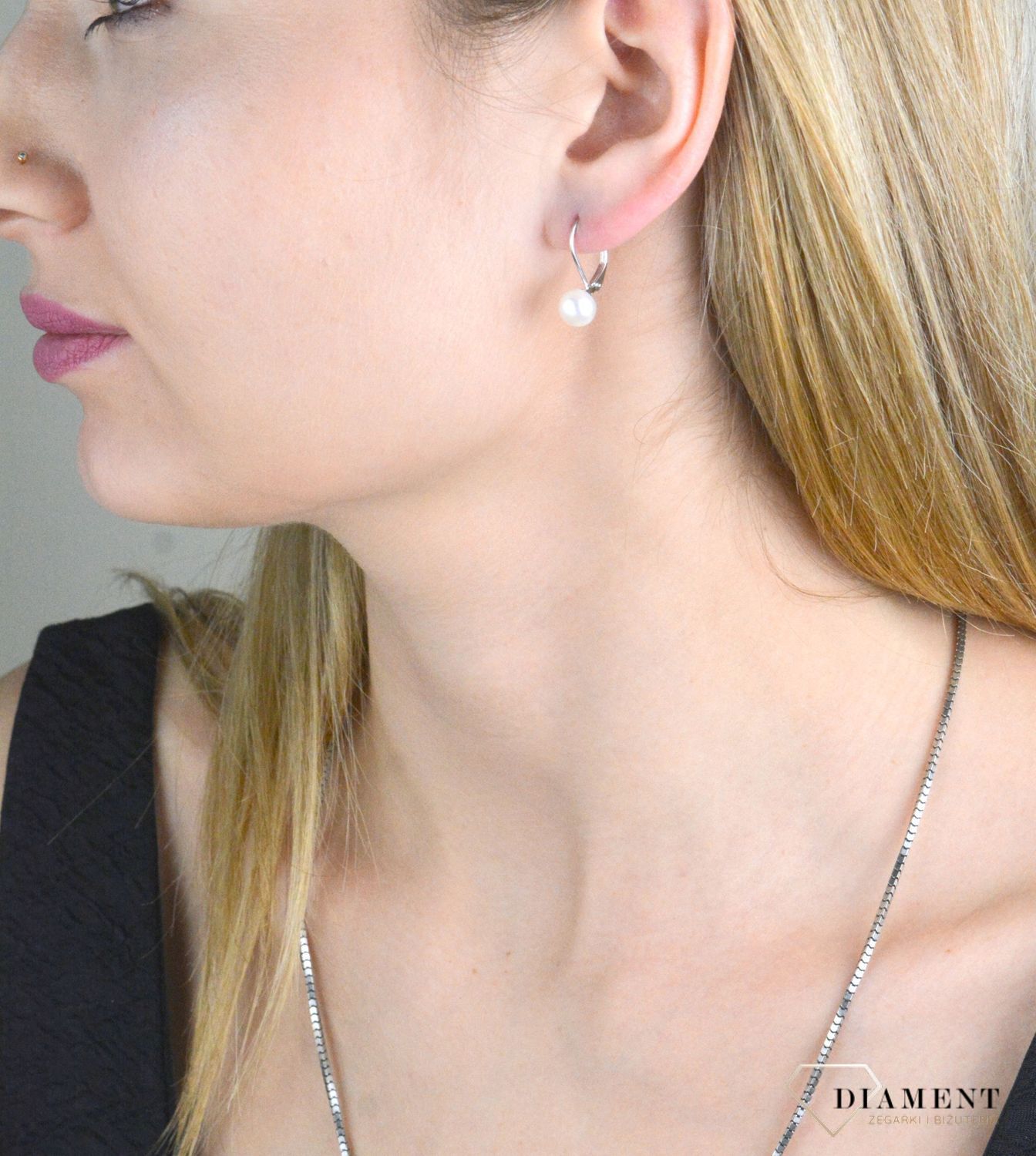 Kolczyki srebrne damskie 925 z perełką SVLE0476XD2P107. Srebrne kolczyki damskie. Srebrne kolczyki z perłą. Srebrne kolczyki damskie klasyczne z perłą. Kolczyki srebrne z zapięciem na bigiel. Srebrne kolczyki damskie.jpg