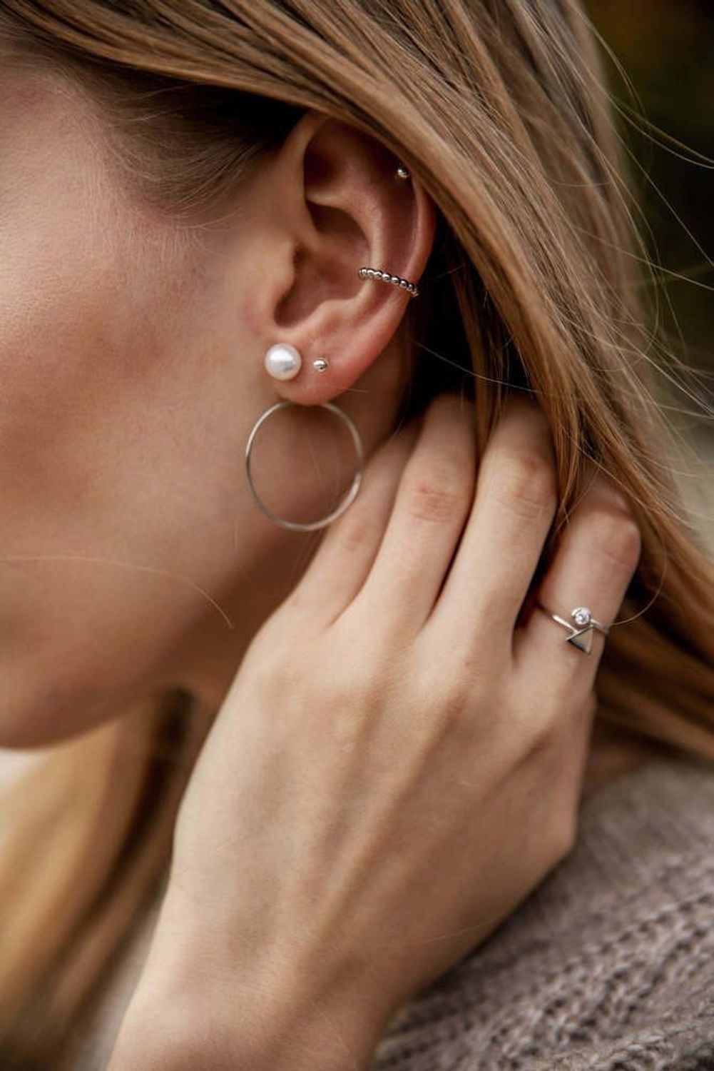 Srebrne kolczyki Perełki z wiszącym kółeczkiem 925 SVLE0520XH20P00.jpg