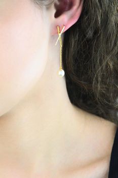 Kolczyki wiszące z cyrkoniami i perłą JVD SVLE0556SD2GP00 sztyft 5 cm ✨💎🤍 (2).jpg