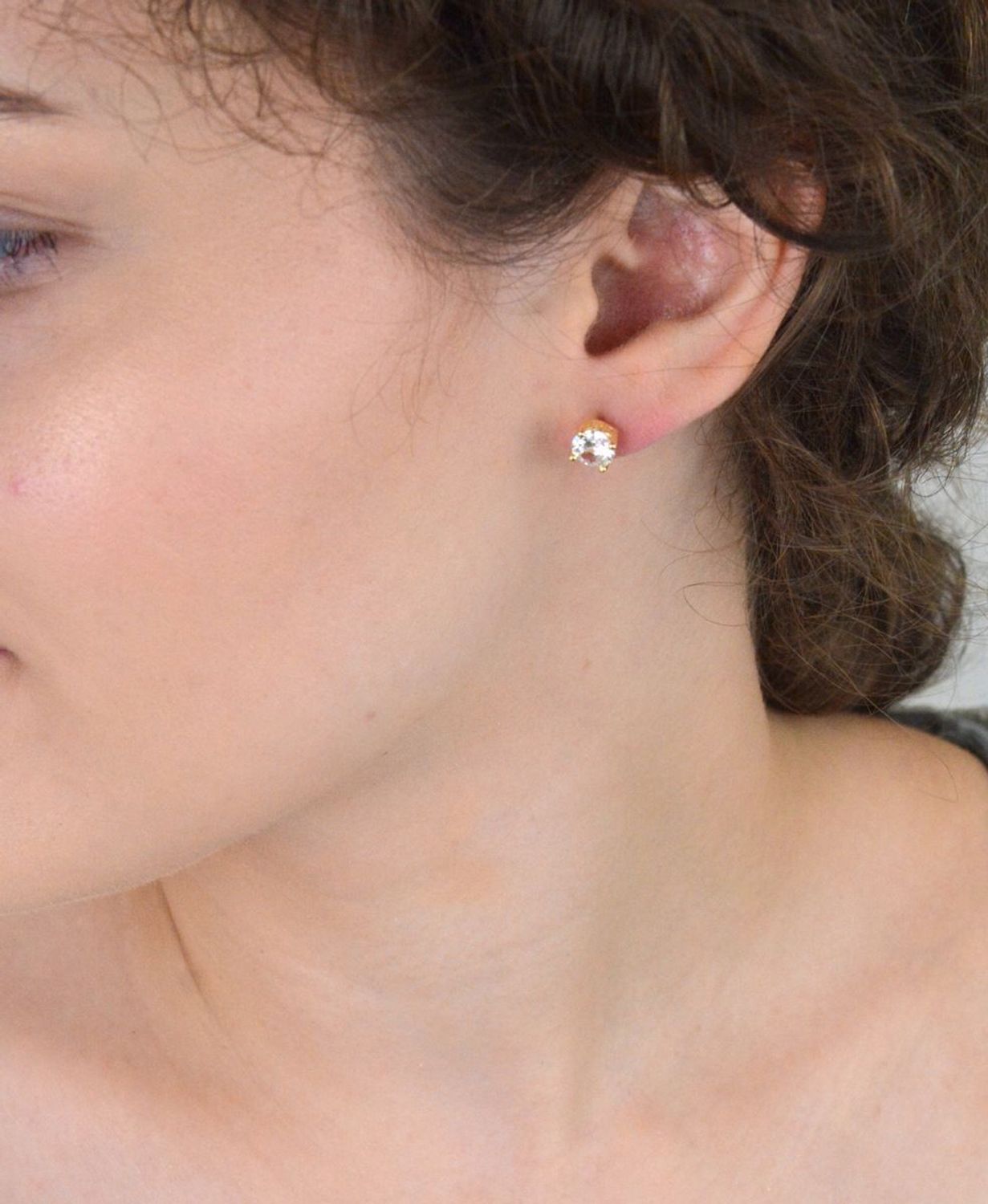 Srebrne pozłacane kolczyki z dużą cyrkonią, na śrubkę - SVLE0620XH2GOSR.webp