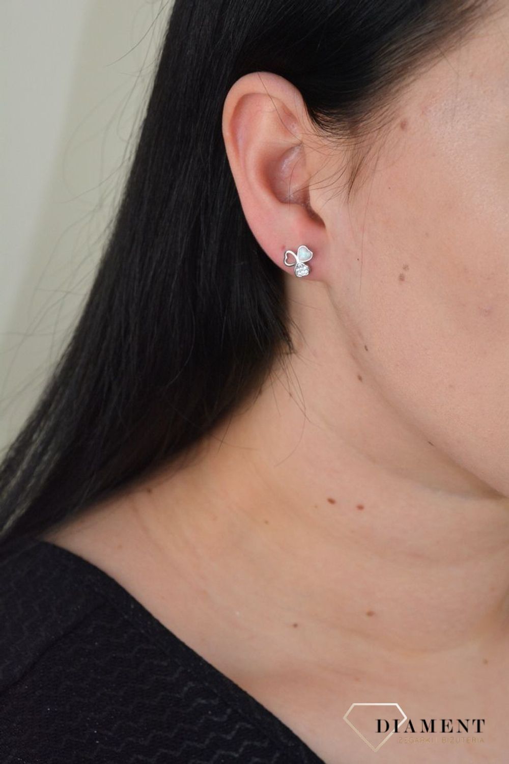 Kolczyki srebrne koniczynka opal syntetyczny SVLE1011XF6O100.jpg