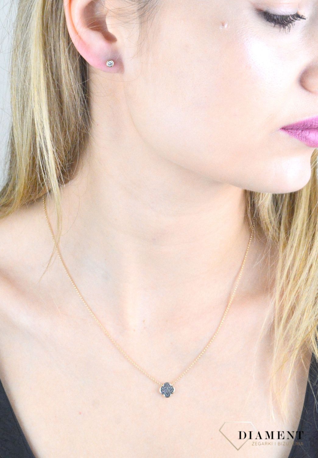 Srebrne kolczyki damskie 925 wkrętki z okrągłą cyrkonią SVLE1517XH2GO04.  Kolczyki srebrne damskie z cyronią. Kolczyki srebrne pozłacane. Kolczyki wkrętki okrągłe pozłacane. Kolczyki z zakręcanym zapięciem na prezent. Srebrne biżuteria damska..jpg