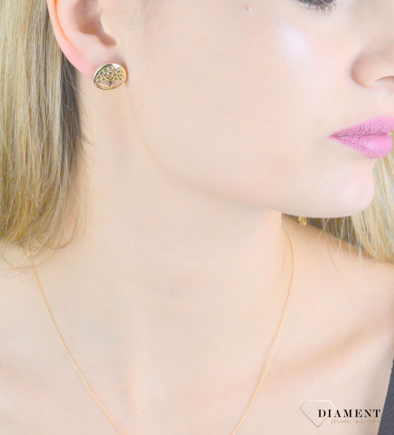 Srebrne kolczyki damskie 925 drzewko szczęścia z kolorowymi cyrkoniami SVLE1564XH2GOSR. Kolczyki srebrne damskie. Kolczyki wkrętki drzewko szczęścia pozłacane. Kolczyki z zakręcanym zapięciem. Srebrne biżuteria damska. Kolczyki srebrne na preze.jpg