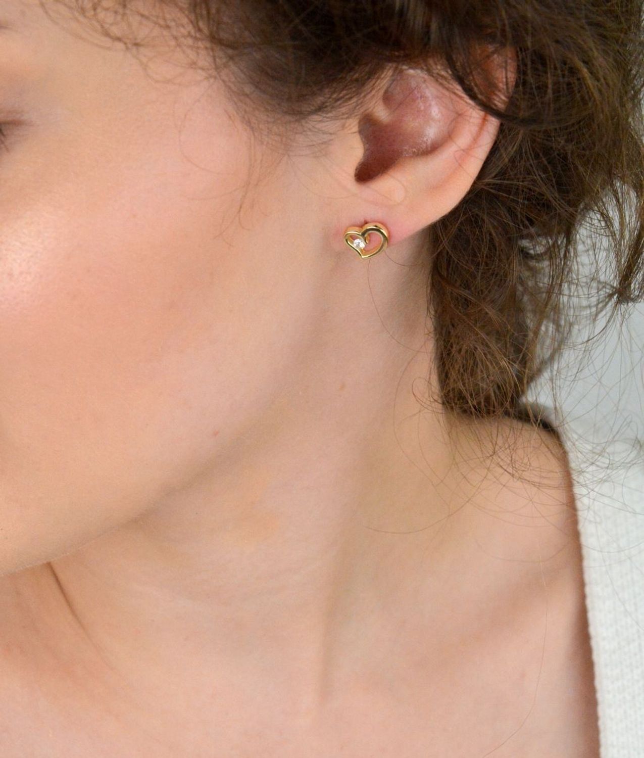 Srebrne pozłacane kolczyki w kształcie serca z cyrkonią - SVLE1612XH2GOSR.webp