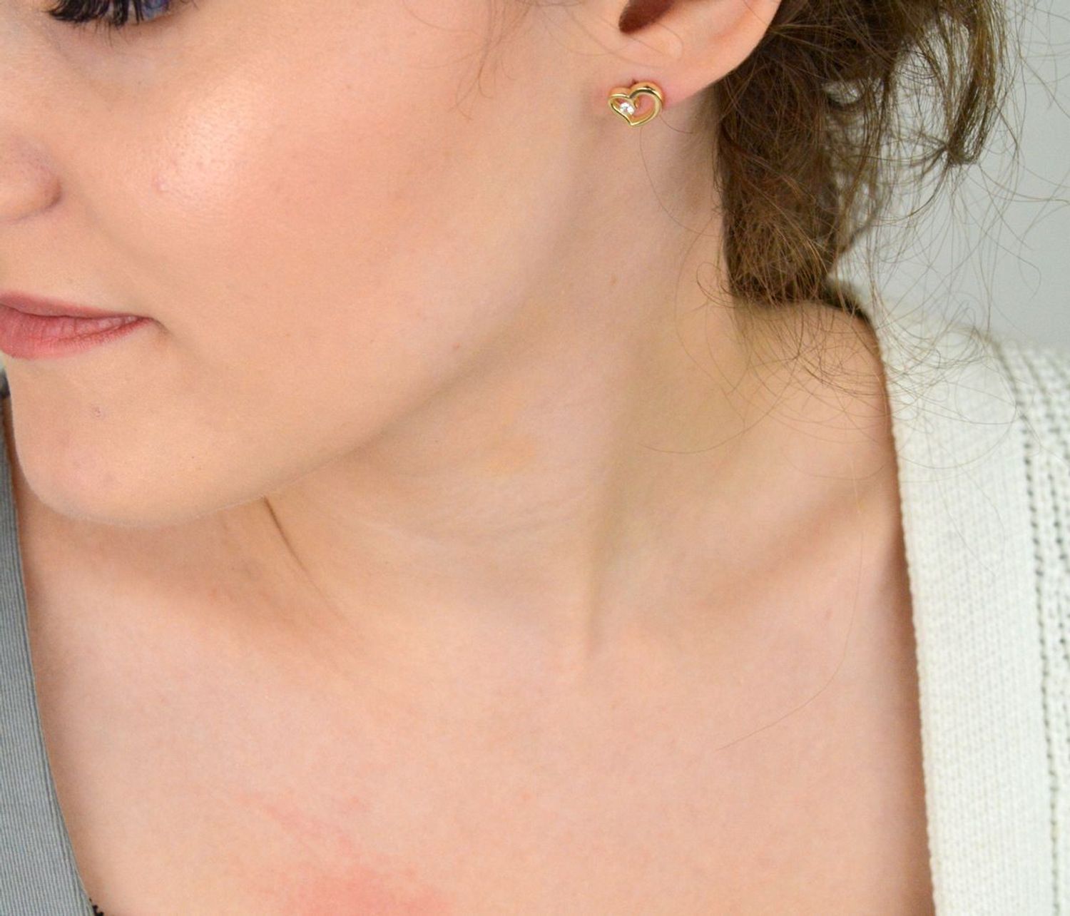 Srebrne pozłacane kolczyki w kształcie serca z cyrkonią - SVLE1612XH2GOSR.webp