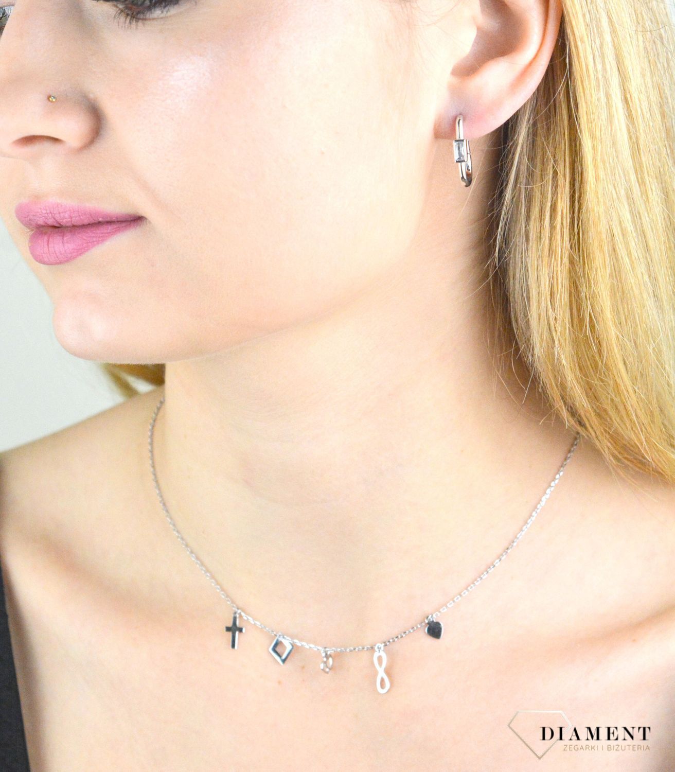 Kolczyki srebrne damskie 925 podłużne z cyrkonią SVLE1734XH2BI00. Srebrne kolczyki damskie. Srebrne kolczyki podłużne. Kolczyki srebrne podłużne z cyrkonią. Kolczyki srebrne podłużne z cyrkonią na prezent..jpg