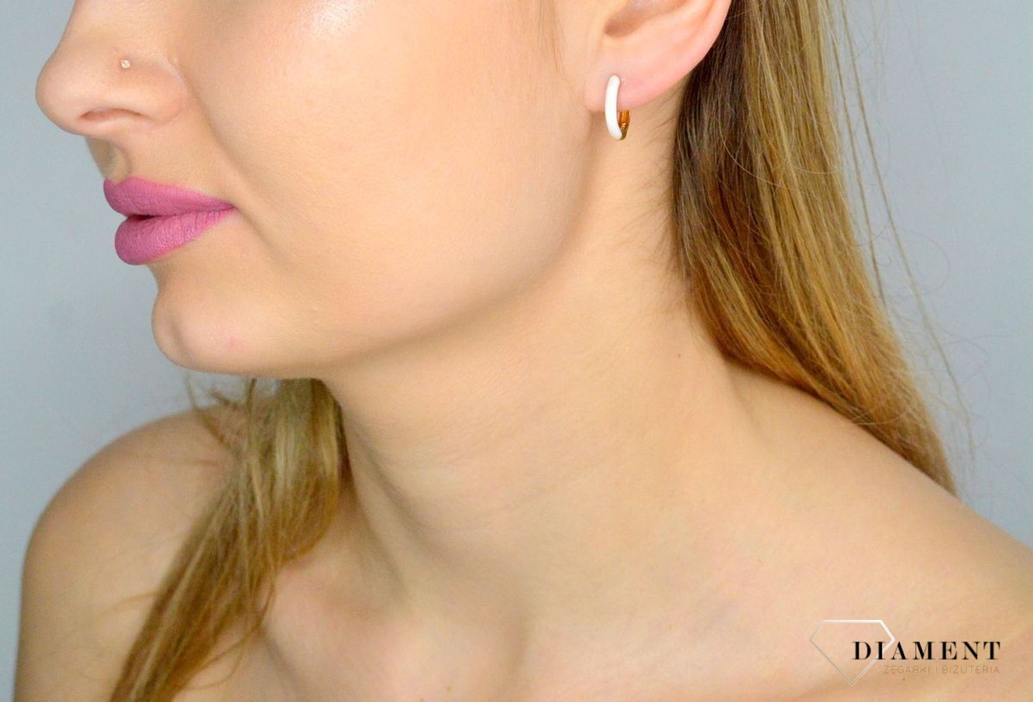 Srebrne kolczyki damskie 925 kółka z białą emalią SVLE1932XJ5BG00. Srebrne kolczyki damskie. Srebrne kolczyki pozłacane kółka z emalią. Kolczyki dziecięce. Kolczyki srebrne z emalią na prezent..jpg