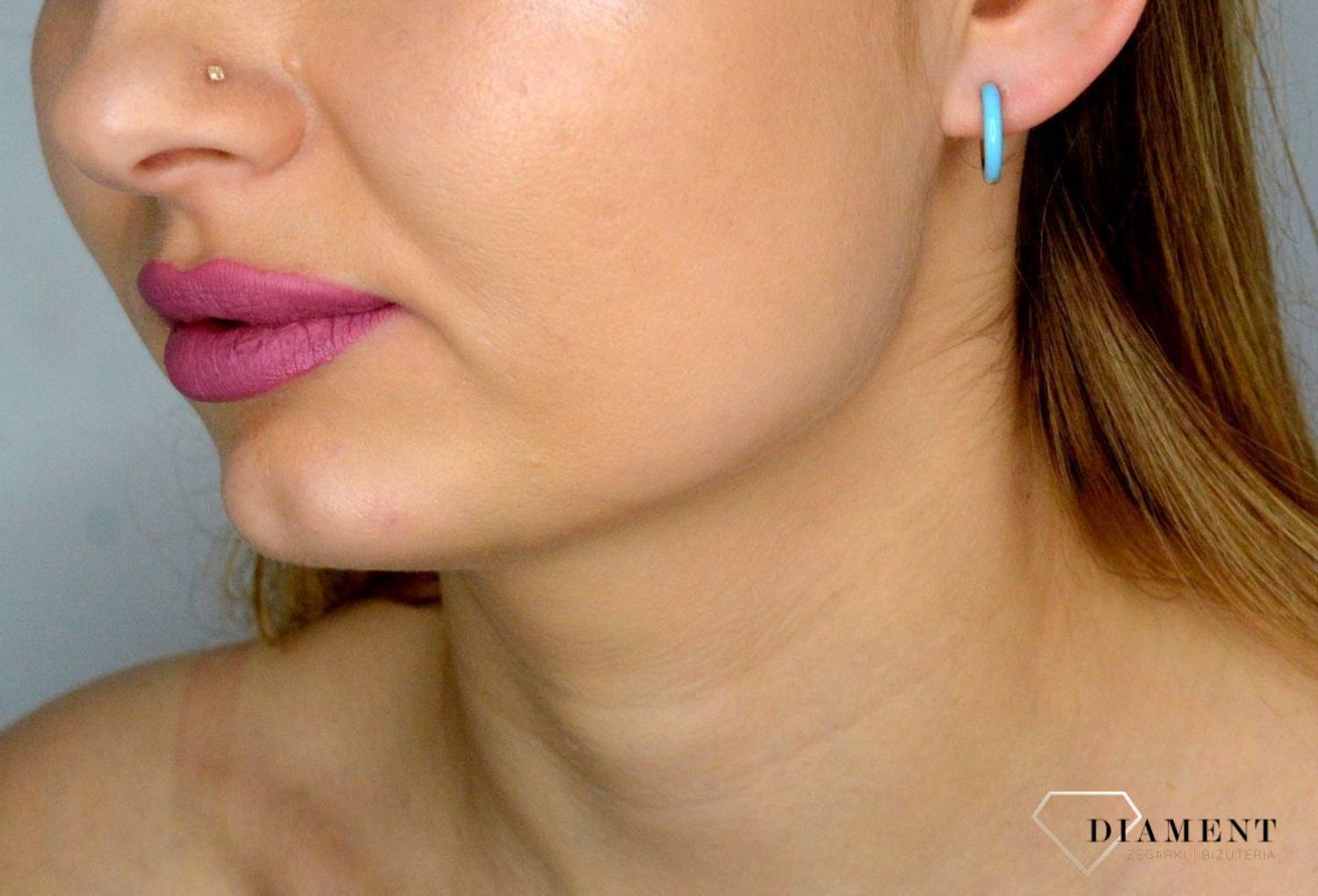 Srebrne kolczyki damskie 925 kółka z błękitną emalią SVLE1935XJ5MG00.  Srebrne kolczyki damskie. Srebrne kolczyki pozłacane kółka z emalią. Kolczyki dziecięce. Kolczyki srebrne z emalią na prezent..jpg