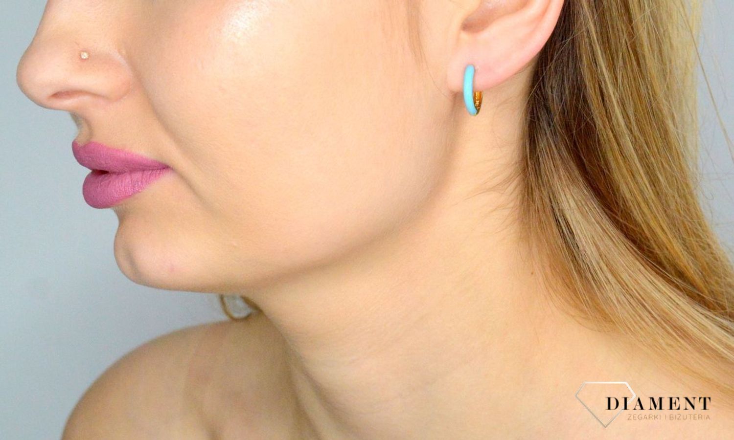 Srebrne kolczyki damskie 925 kółka z błękitną emalią SVLE1935XJ5MG00.  Srebrne kolczyki damskie. Srebrne kolczyki pozłacane kółka z emalią. Kolczyki dziecięce. Kolczyki srebrne z emalią na prezent..jpg