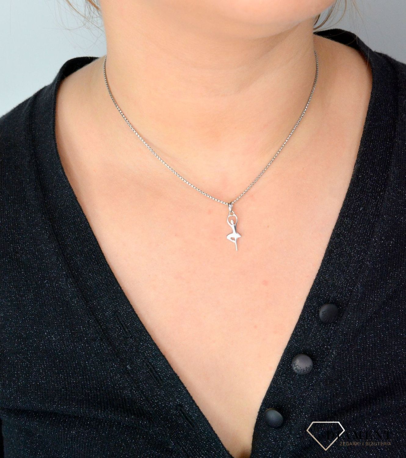 Srebrna zawieszka baletnica SVLP0564XH20000. Srebrna zawieszka o pięknym kształcie inspirowany postaciami z bajki..jpg